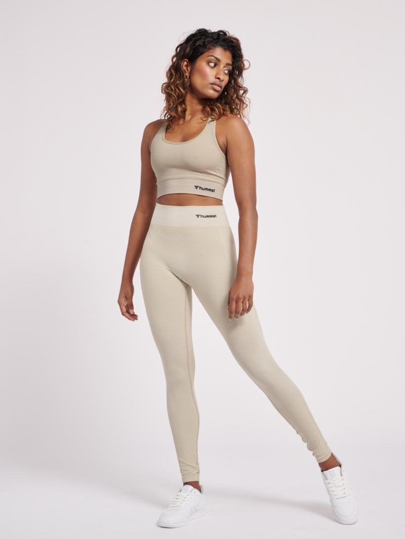 Спортивний топ з перехрещеними лямками для жінки Hummel 211937 34 / XS бежевий  78002