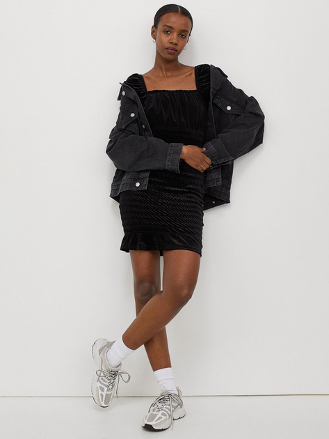Плаття велюрове для жінки H&amp;M 0934246-003 34 / XS чорний  82416