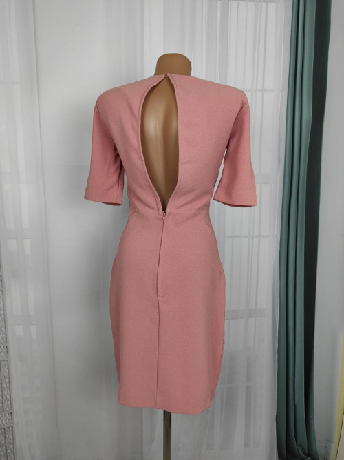 Плаття    приталене на блискавці ззаду для жінки H&amp;M 0429942006 42 / XL рожевий 61775