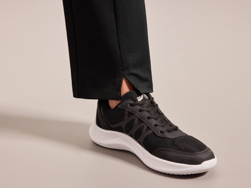 Спортивні штани M Regular Fit з кишенею для ключів для жінки Crivit 434776 чорний 89732 Спортивні штани M Regular Fit з кишенею для ключів для жінки Crivit 434776 чорний 89732