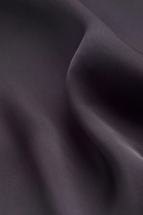 Блузка атласна з боковими розрізами для жінки H&M 1066710-002 40 / L графітовий 82468 Блузка атласна з боковими розрізами для жінки H&M 1066710-002 40 / L графітовий 82468